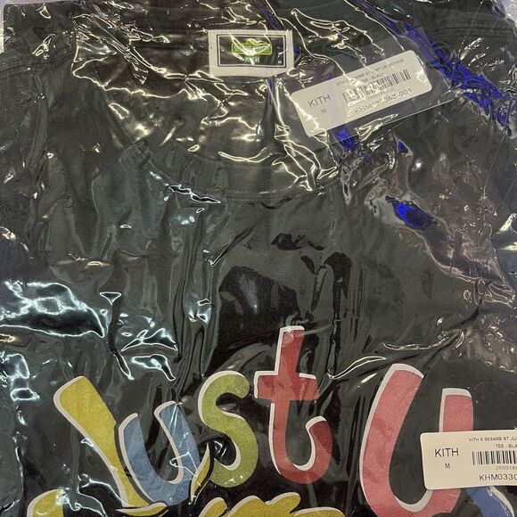 Kith for Sesame Street Just Us Vintage Tee Black PH KHM033088-001 Size M NWT - Picture 5 of 5